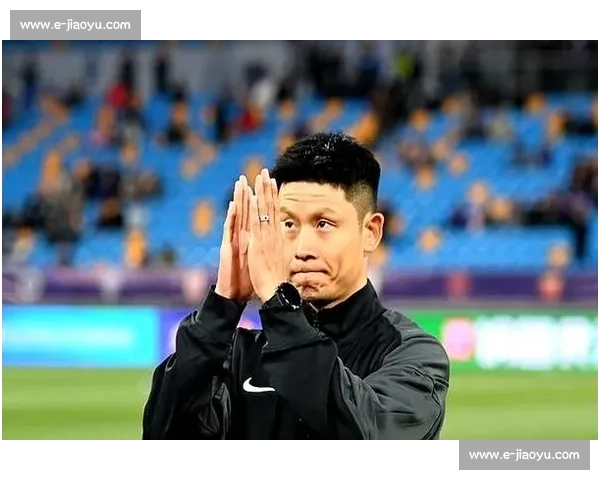 老将告别XX传奇落败，赛后采访泪洒赛场，网友：致敬！